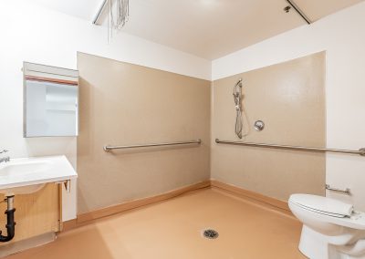 Hazelwood Station Apartment 202 BATHROOM