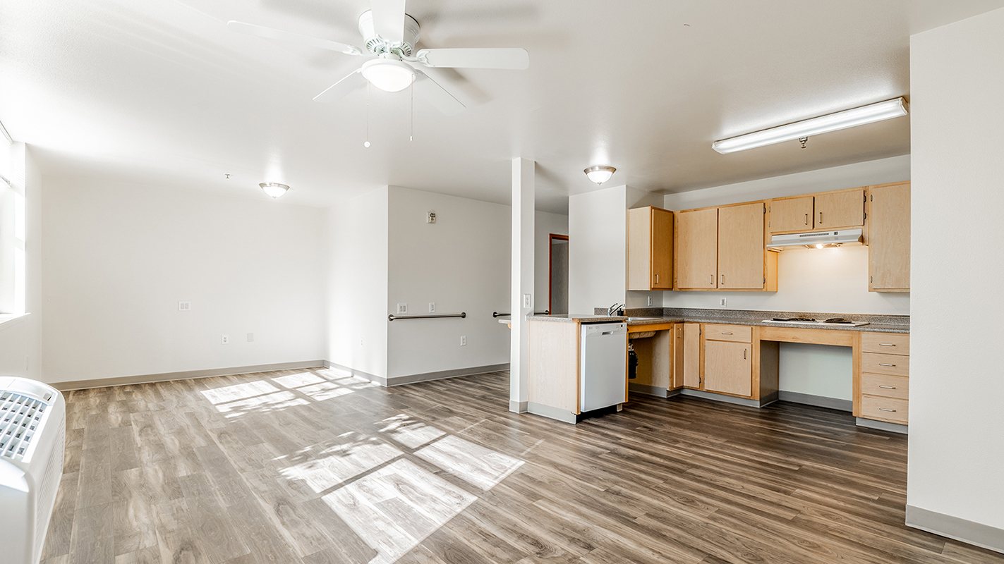 Hazelwood Station Apartments Portland